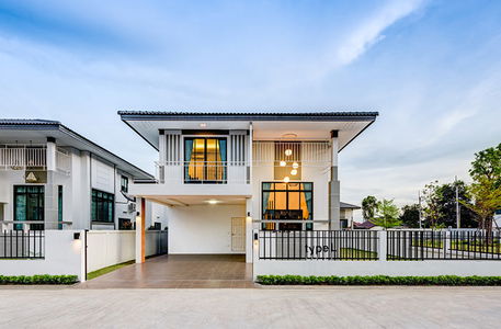 Vanarin Sukhumvit-Krok Yai Cha