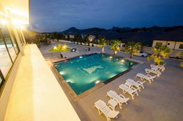 Project Miranda Sattahip-Yak J Picture - 5/10