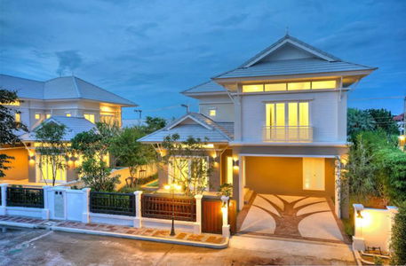 เดอะ รอยัล สามมุข