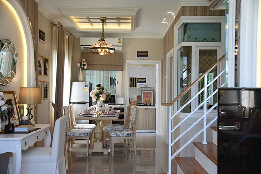 Project Golden Town Sathorn Picture - 4/13