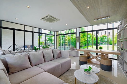 รูป Flora Tiwanon - รูปที่ 5/13