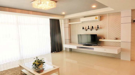 Project Crystal Town Picture - 2/5