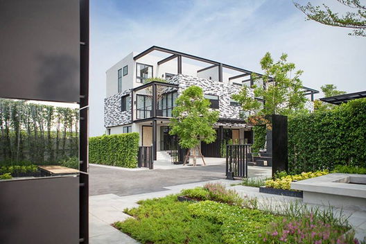 รูป Friday Home Town - รูปที่ 5/13