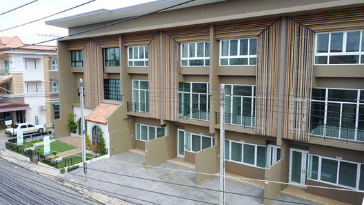 รูป Rungtiva Park - รูปที่ 2/13