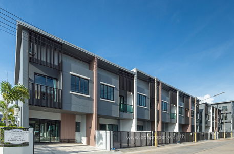 K-Avenue Maharat | Thesaban