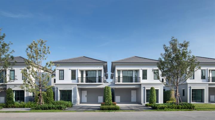 รูป Britania Wongwaen Chatuchot - รูปที่ 1/13