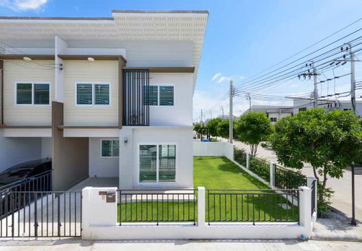 รูป The Modish Bangbuathong - รูปที่ 2/13