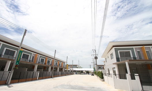 Project Life Townhome Baanbueng Picture - 4/11
