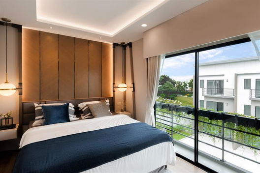 Project Baan Klang Muang Ratchaphruek-Sathorn Picture - 4/13