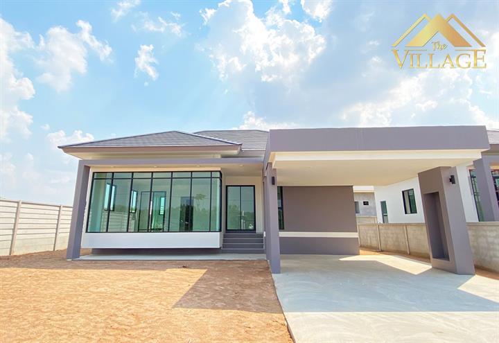 รูป The Village Nikhom Phatthana Soi 5 - รูปที่ 1/1