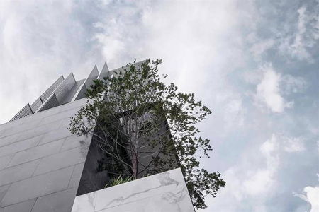 เดอะโฮท กาญจนาฯ-สาทร