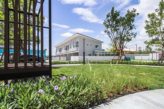 รูป The Miracle Sukhumvit-Praksa - รูปที่ 3/13