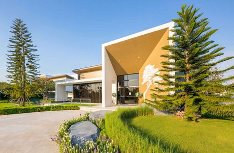 มัณฑนา มอเตอร์เวย์-กรุงเทพกรีฑาตัดใหม่