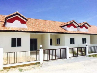 Ratanakorn Village 18