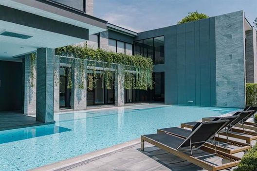 Project Baan Klang Muang Bangna-Wongwaen Picture - 2/13