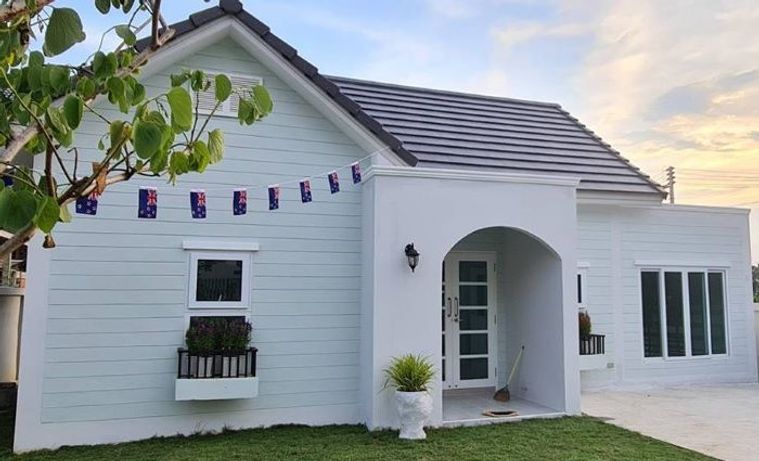 มอนเทอร์รี่เฮ้าส์ สามพราน