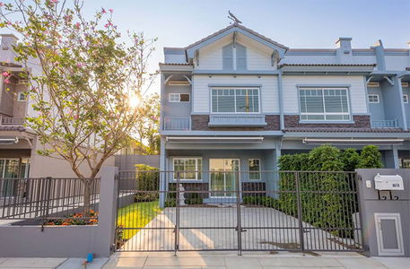 อินดี้ ปิ่นเกล้า-สิรินธร