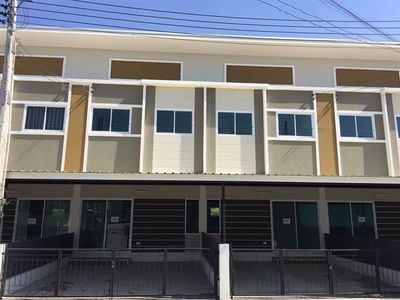 Petchthara Phanthong