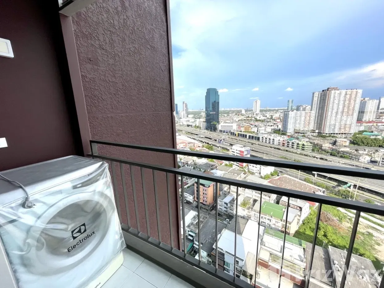 picture 1 Bedroom Condo for rent at Lumpini Place Ratchada-Sathu - 10/11