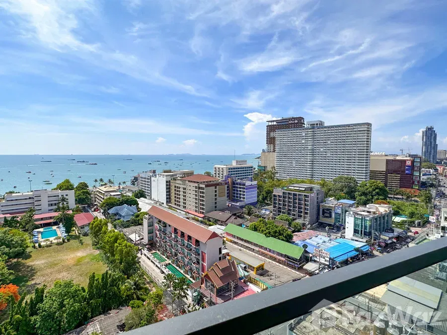 picture The Edge Central Pattaya a luxury Condominium - 10/10