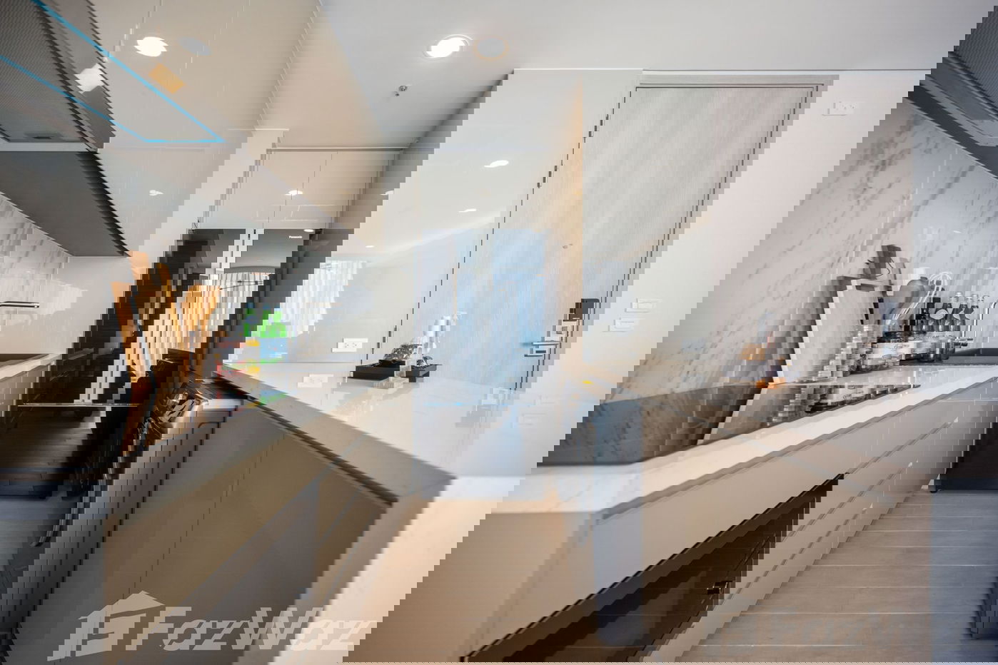 picture Siamese Exclusive Queens 2 bedrooms 2 bathrooms Show Unit - 13/16