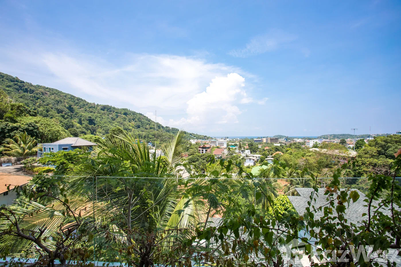 picture Sea View 1 Bedroom Corner Condo for Sale - 12/12