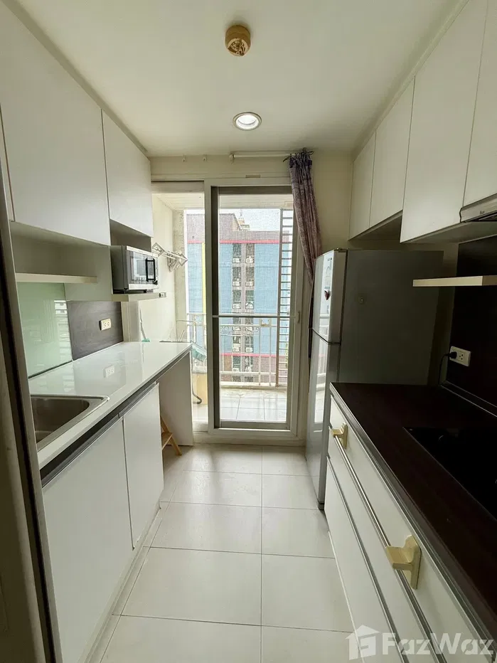 picture 1 bedroom near BTS Saphan Taksin (furniture upon request) - 5/7
