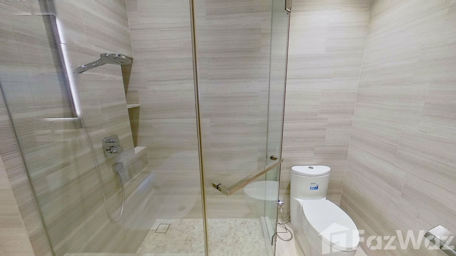 picture 2 Bedroom Condo for sale at The Diplomat 39 - 8/10