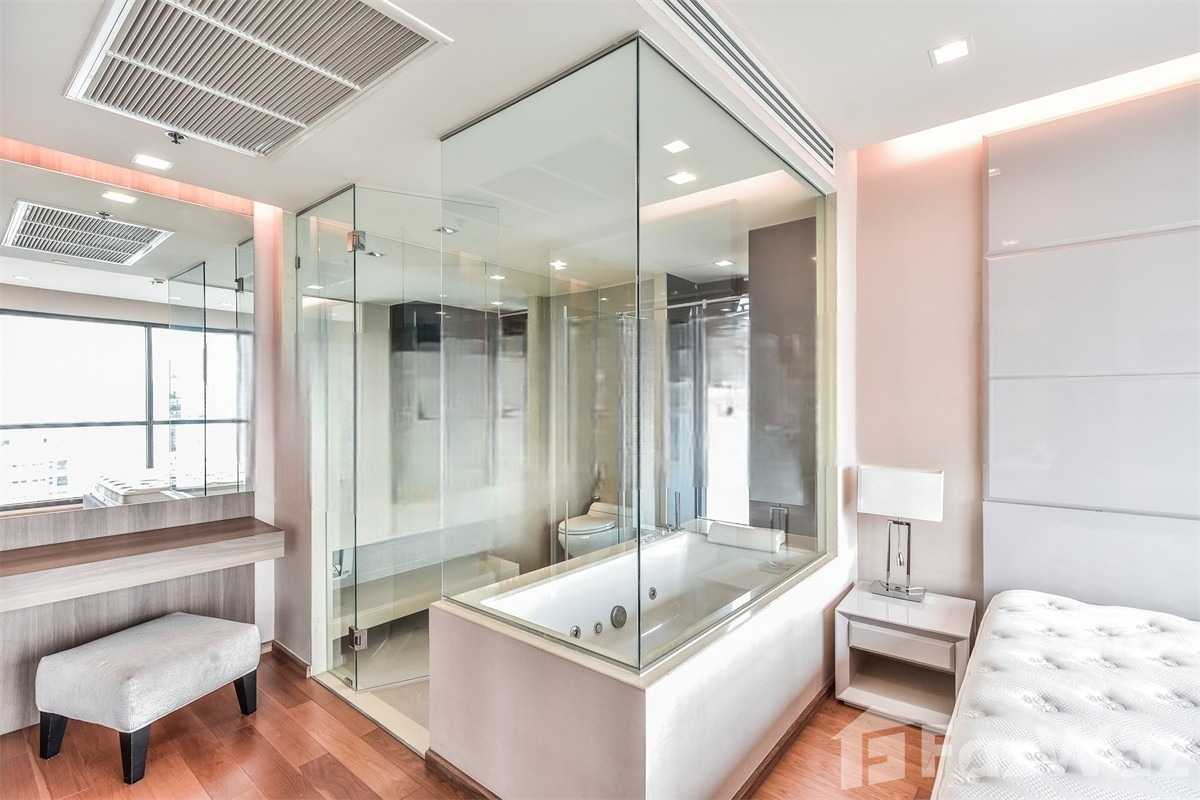 picture 2 Bedroom Condo for sale at The Address Sathorn - 5/11