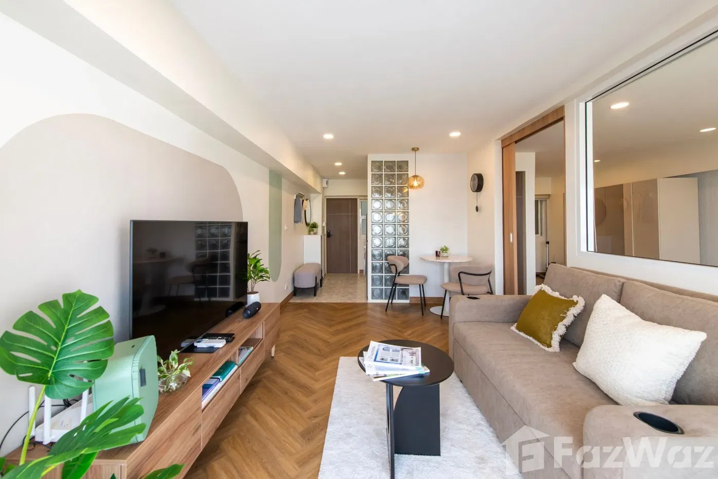 picture Turnkey Condo in Thonglor – Ideal for Living or Investment - 1/12