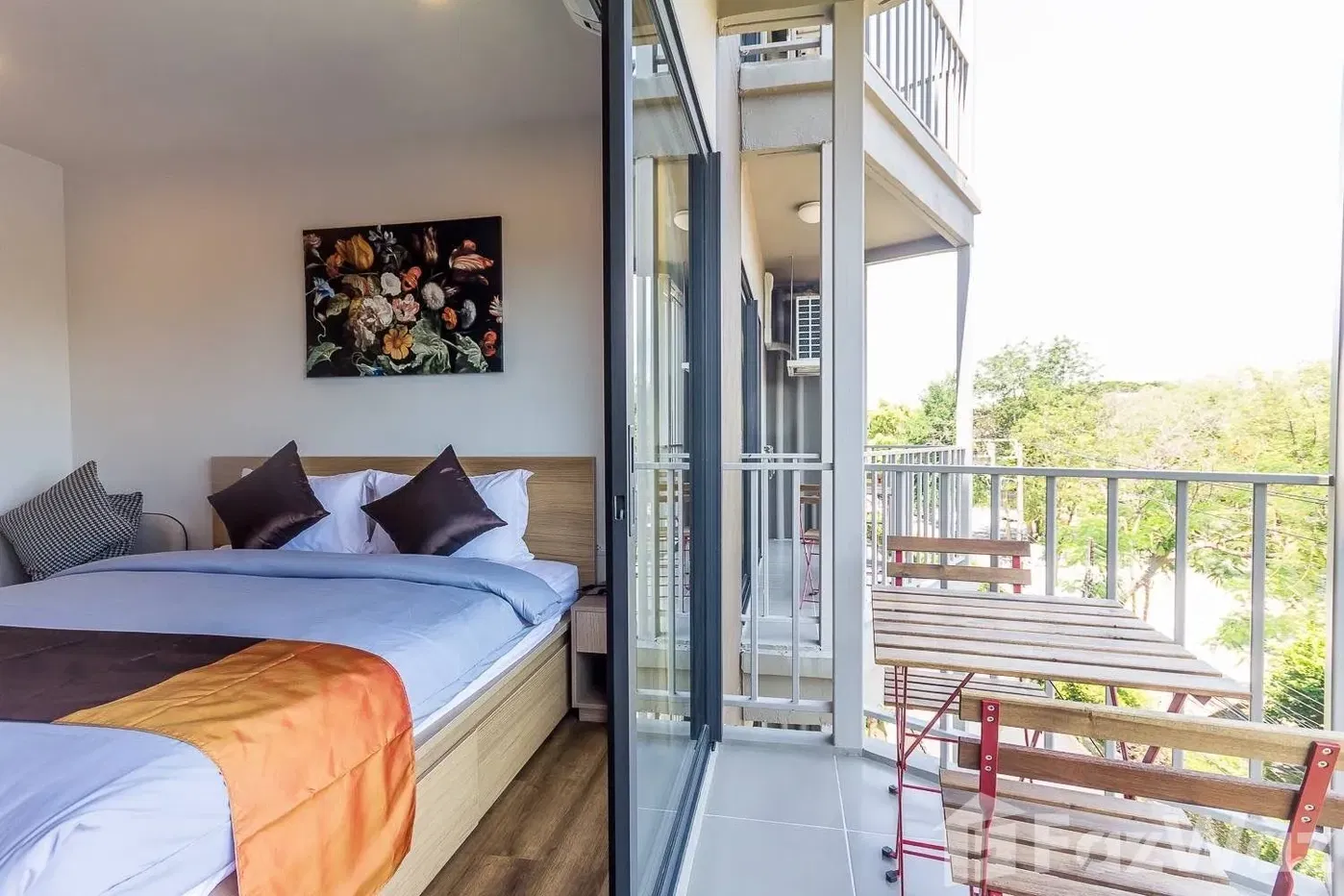 picture Studio Condo for sale at La Habana - 8/11