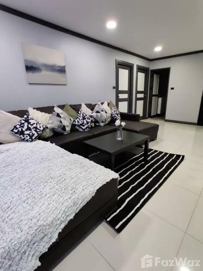 picture Be Enchanted by Supalai Place - Splendid Condo in Khlong Tan Nuea - 3/18
