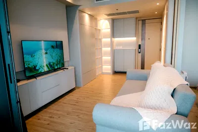 ขายคอนโด : Sea View Condo in Pattaya 1 BR 57sqm, Beachfront living