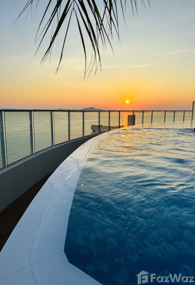 picture A stone throw away from the beach " Sands Condo " - 14/20