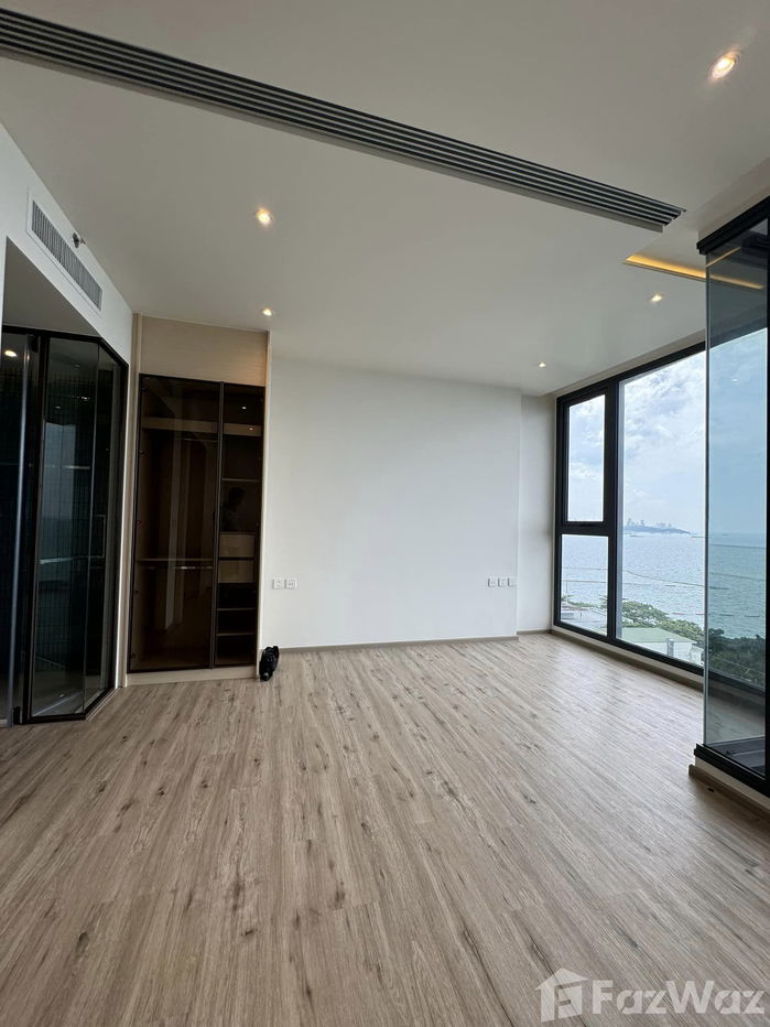 picture 1 Bedroom Beachfront Condo for Sale - 11/20