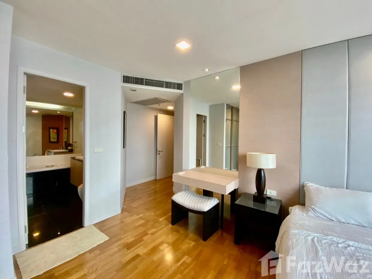 picture 2 Bedroom Condo for sale at Urbana Sathorn - 14/19
