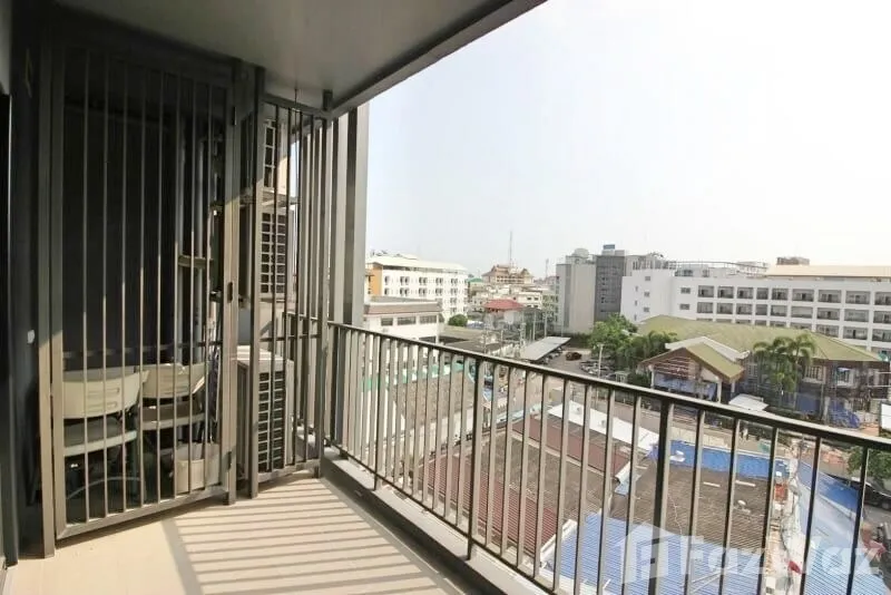picture 2 Bedroom Condo for sale at The Base Central Pattaya - 9/23