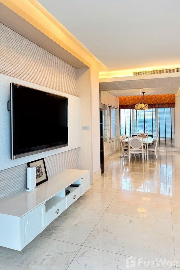 picture The Infinity Condominium - 6/15