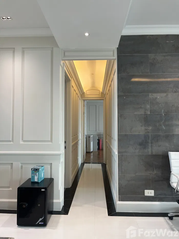 picture Fresh & Brand New Home - Totally renovated on Jan - 25/55