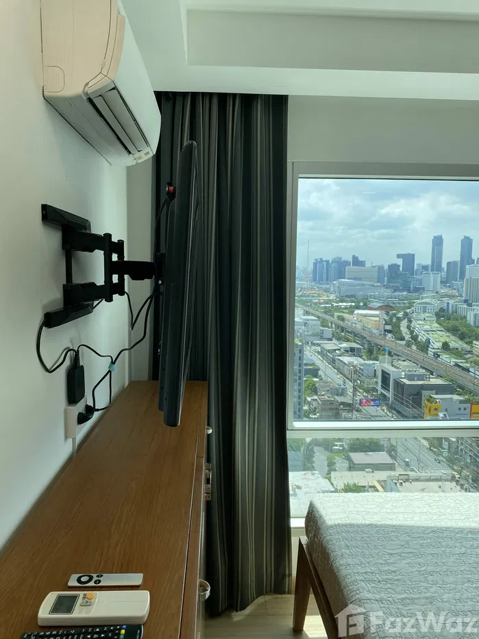 picture Amazing views over Bangkok skyline - 9/14
