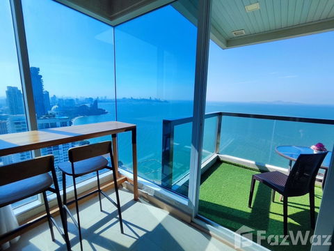 The Palm Beachfront Luxury Condo Wongamart Beach