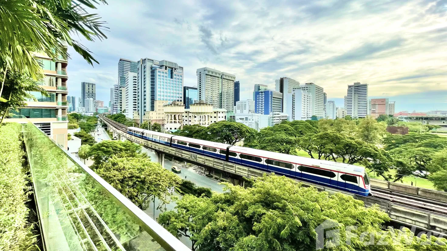 รูป 2BR condo, 111 sq.m., city view, BTS, prime,great investment - รูปที่ 46/48