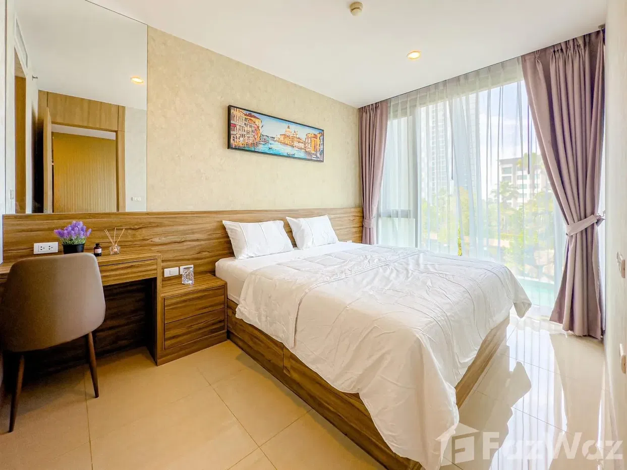 picture Luxury Seaview Condo at The Riviera Wongamat - 5/11