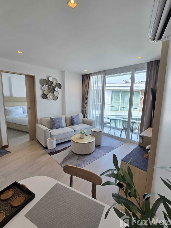 picture Renovated Beachside Condo between Chalong & Rawai Beaches - 16/25