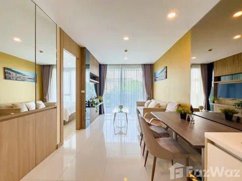 Luxury Seaview Condo at The Riviera Wongamat
