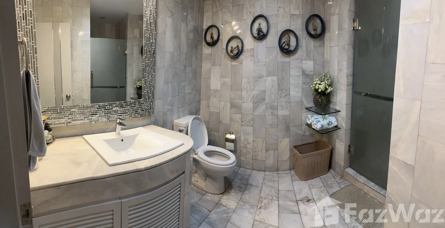 picture River Front, Luxury spacious condominium, quiet surrounding - 12/16