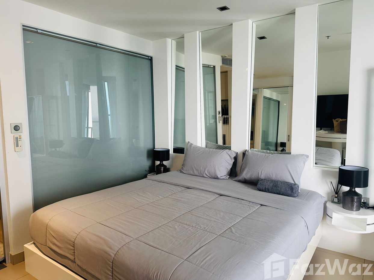 picture A stone throw away from the beach " Sands Condo " - 11/20