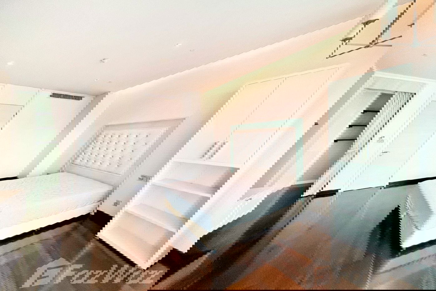 picture The Infinity Condominium - 14/15