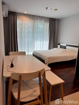 Studio Condo for sale at Circle Condominium
