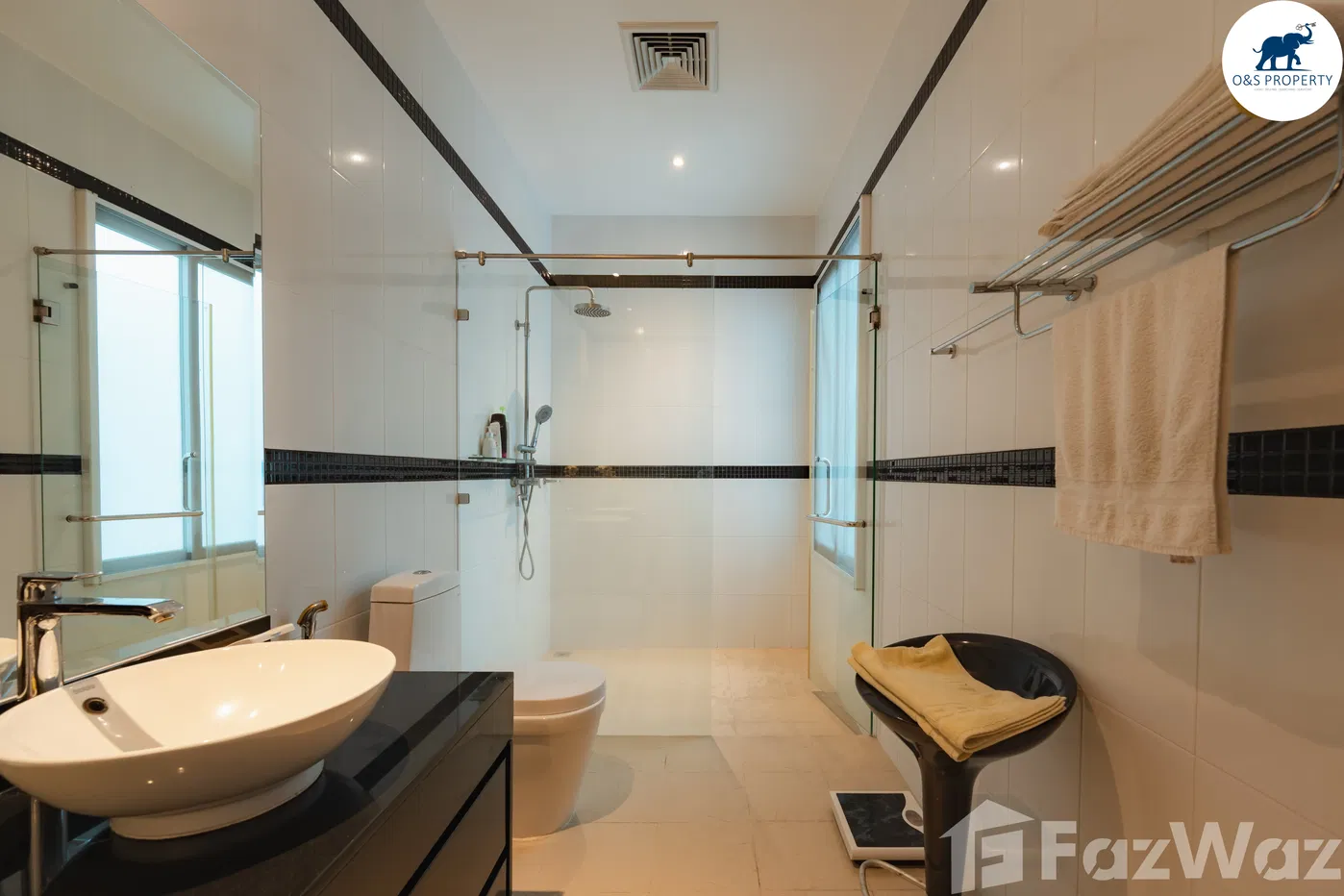 picture Spacious 2 Bed Sea Views Condo in Kamala - 10/14